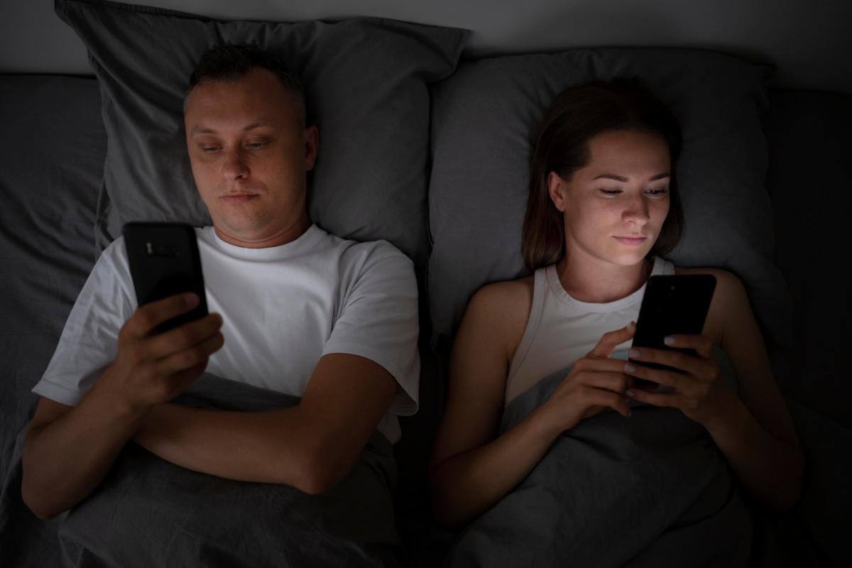 Don't Let Electronics Interfere with Your Marital Bond