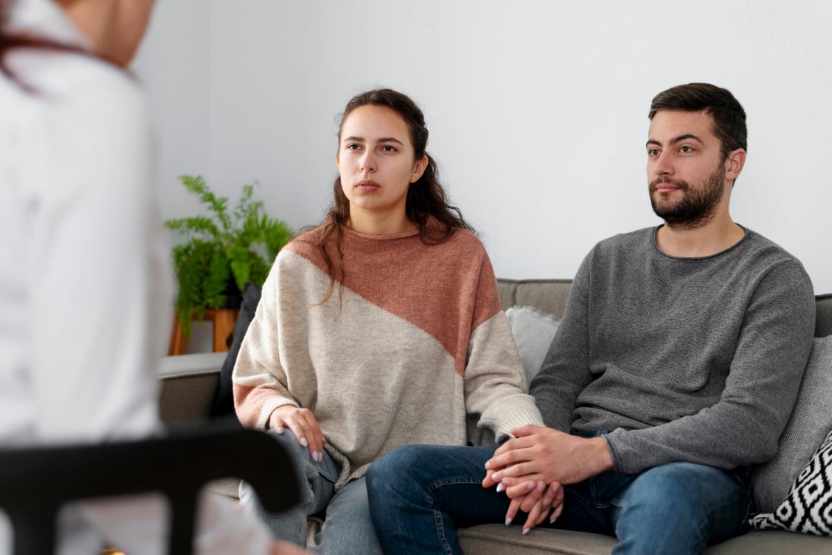 What a Marriage Therapist Can Do For You