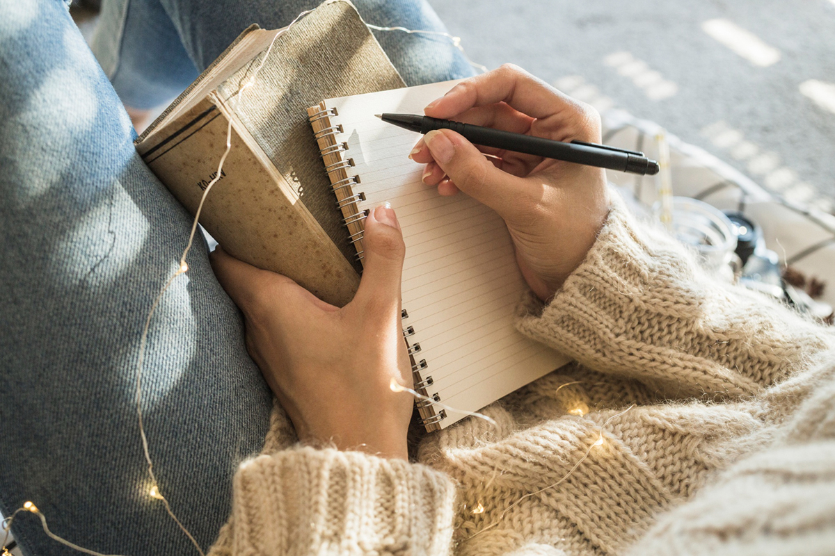 The Benefits of Journaling & Therapy