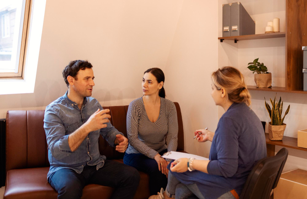 Why Couples Are Choosing In-Home Marriage Therapy