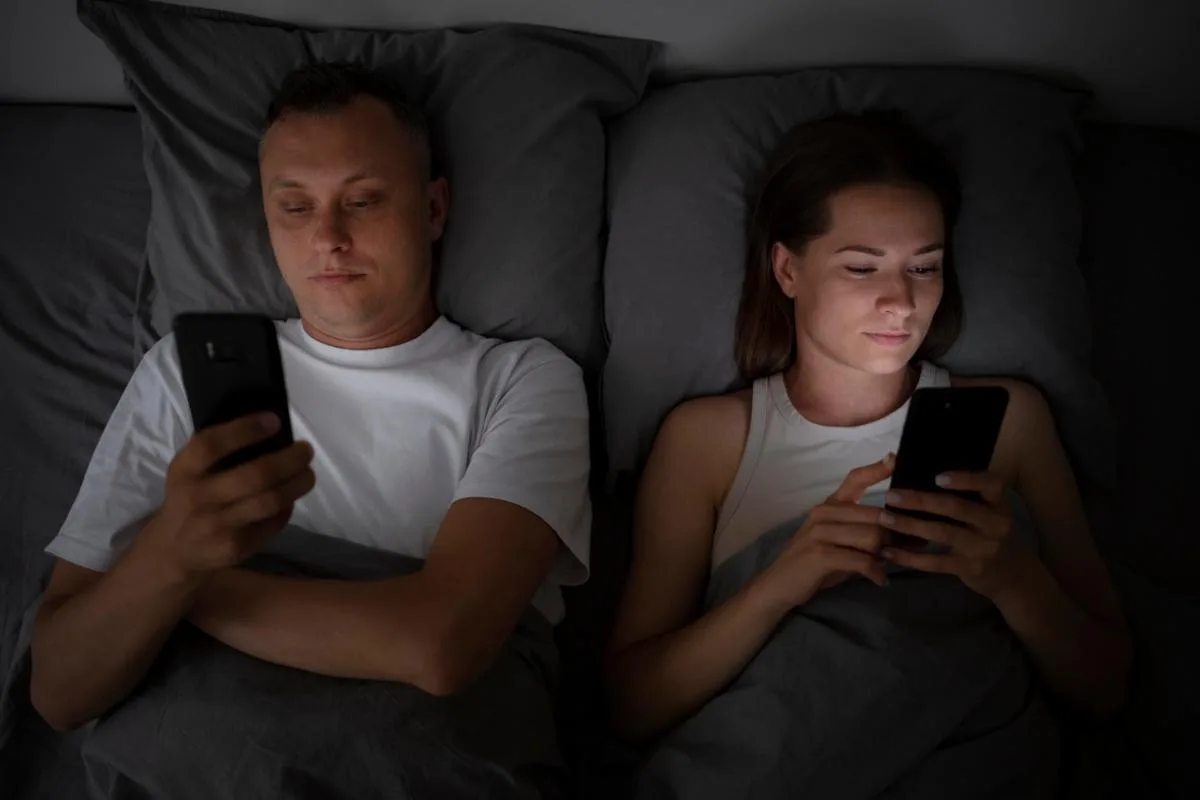 Don't Let Electronics Interfere with Your Marital Bond