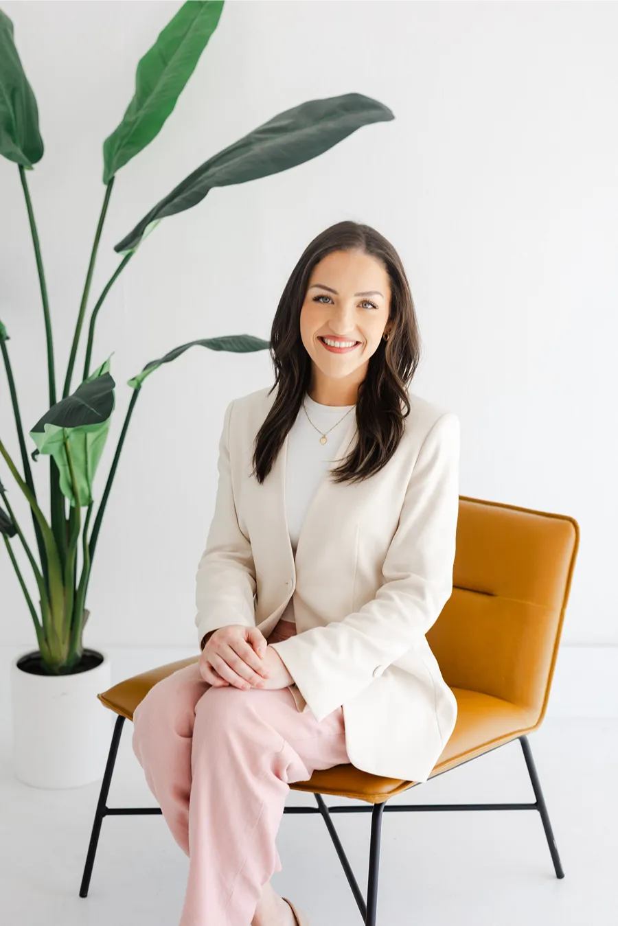 Lorenza Rodriguez, MA, RMHCI - Downtown Orlando Office